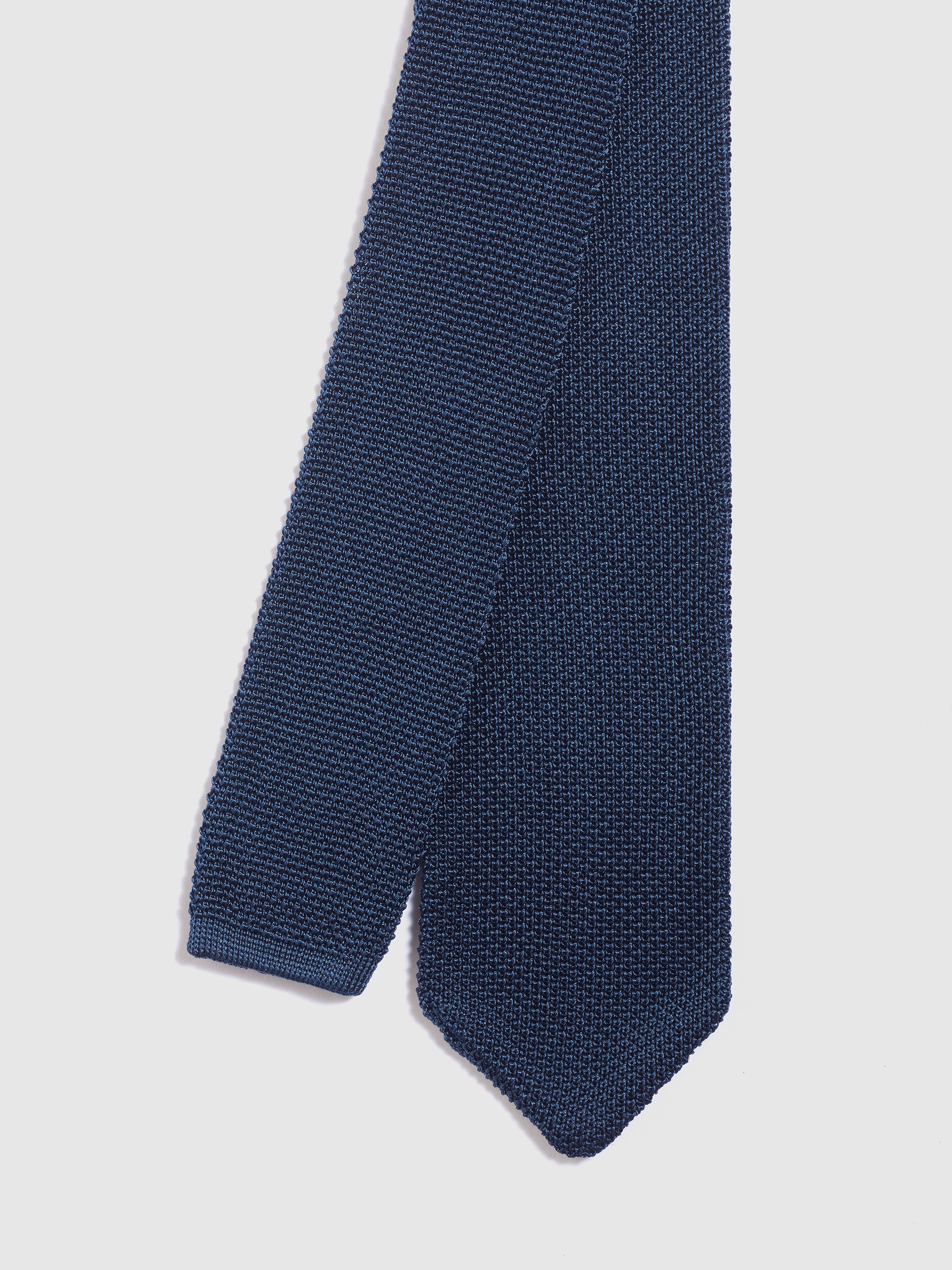 Ocean Knitted Point Tie 100% Silk